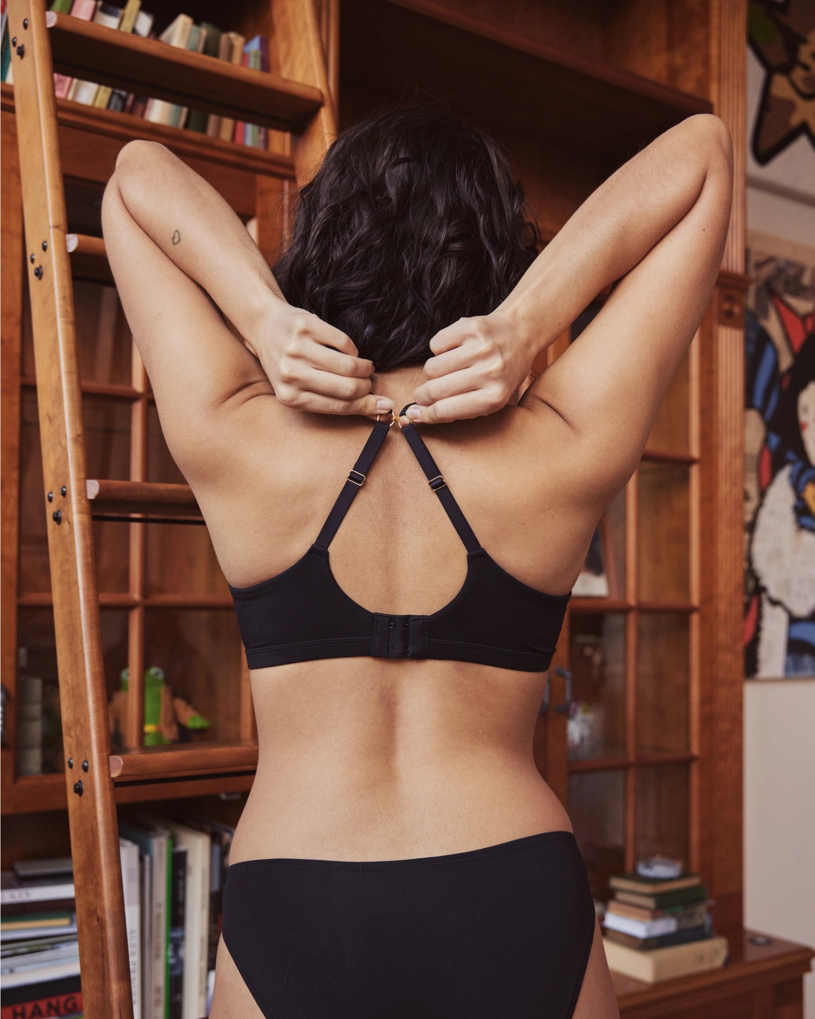 The Lounge Bra - Black